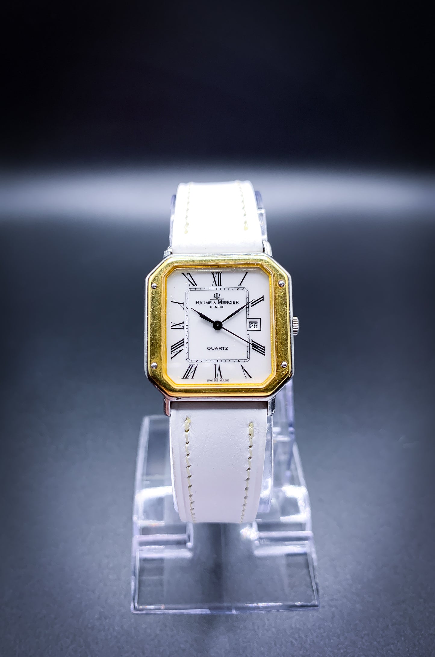 Baumé & Mercier Clasico Tank 18k