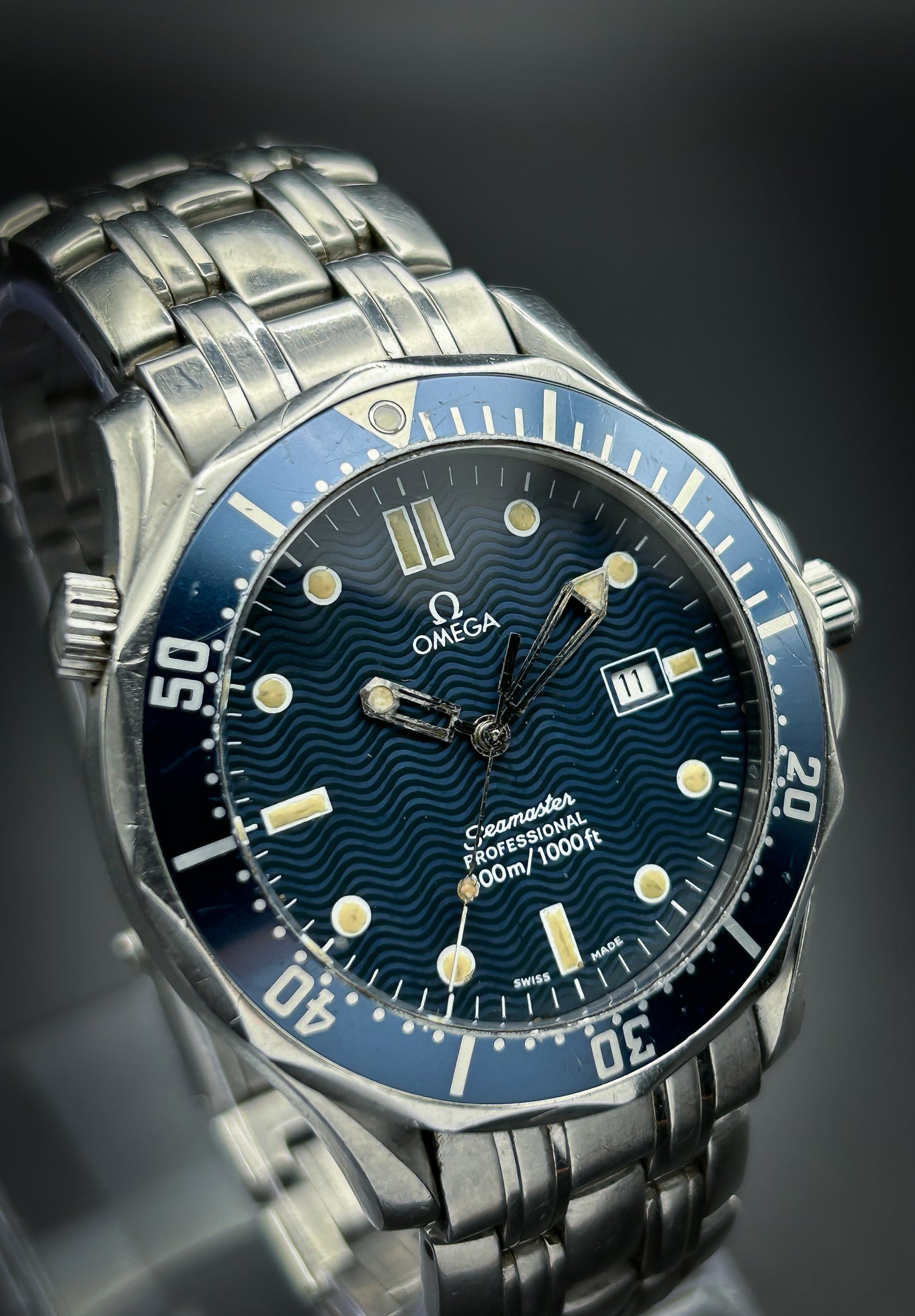 Omega Seamaster Professional 300m James Bond Golden Eye