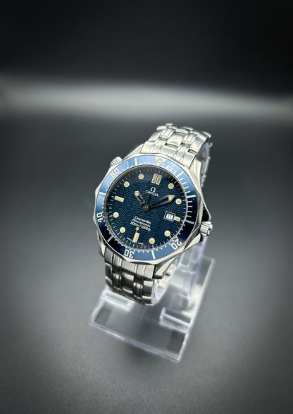 Omega Seamaster Professional 300m James Bond Golden Eye