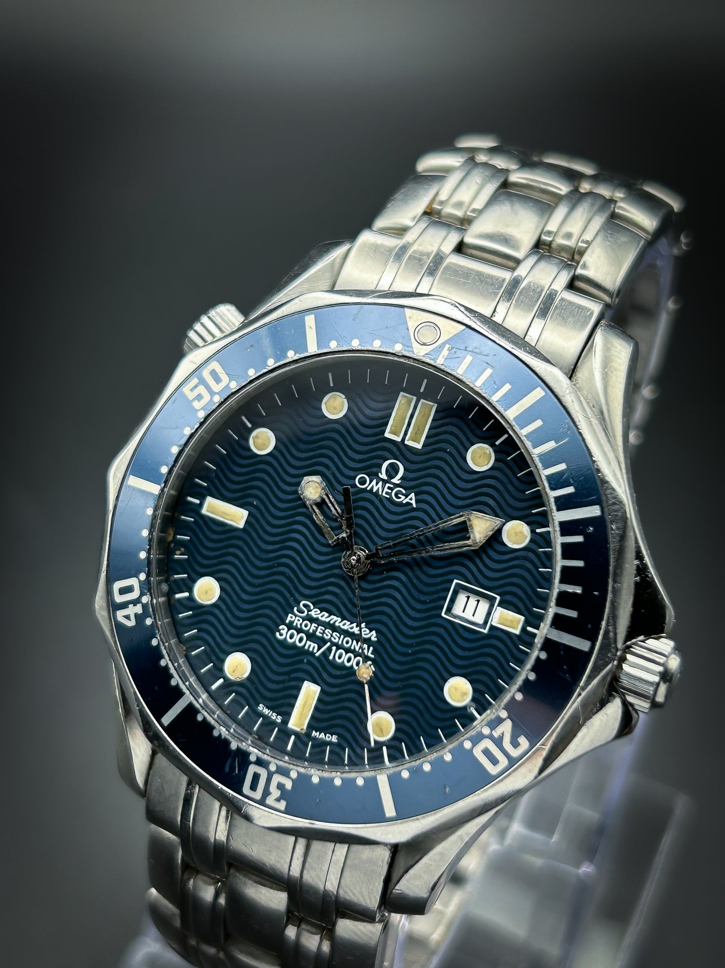 Omega Seamaster Professional 300m James Bond Golden Eye